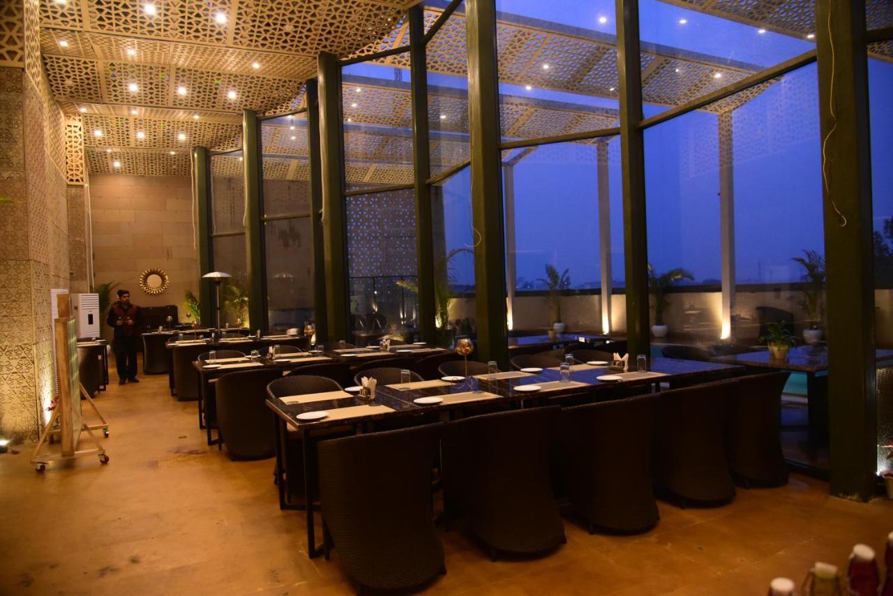 Ramaya Hotel Rohtak Exterior photo