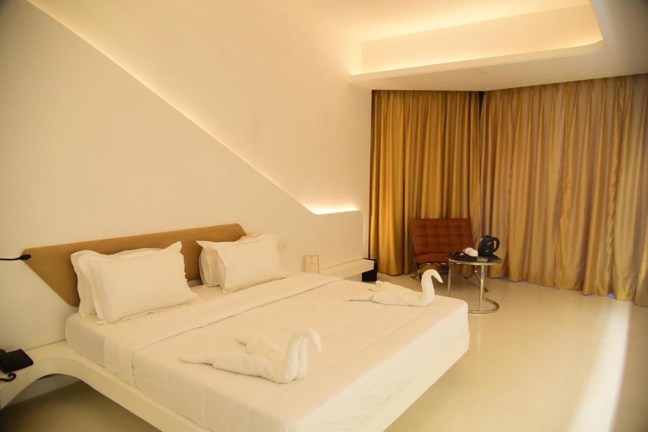 Ramaya Hotel Rohtak Exterior photo