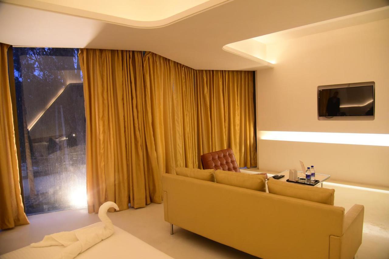 Ramaya Hotel Rohtak Exterior photo